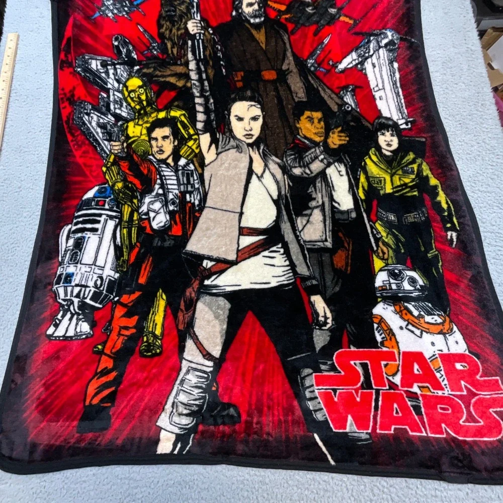 Star Wars The Last Jedi Throw Blanket Unisex OS Red Excellent Plush Fleece Rey